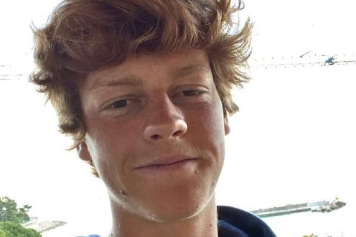 Jannik Sinner sorridente